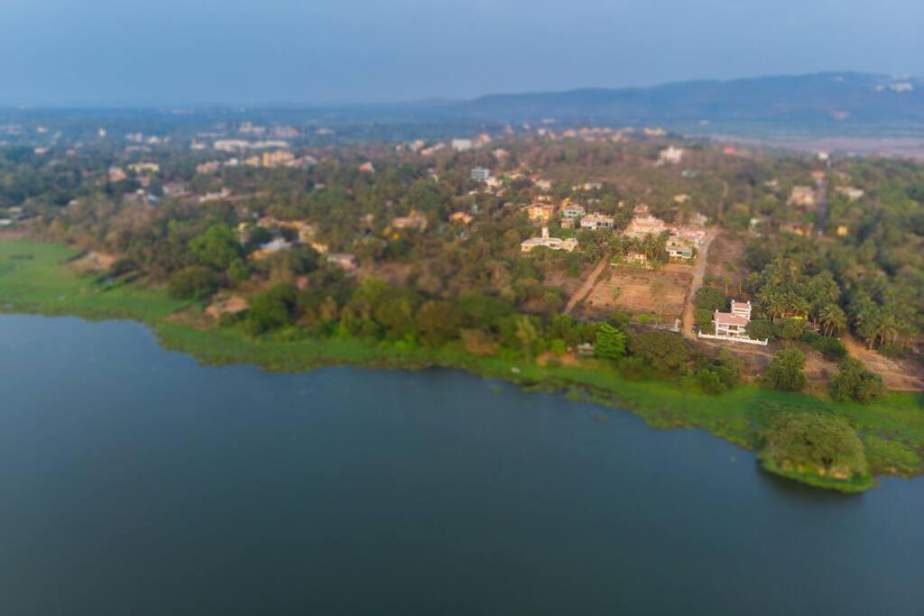 Lake View VillaGandaulim エクステリア 写真